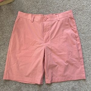 Vineyard vine performance shorts